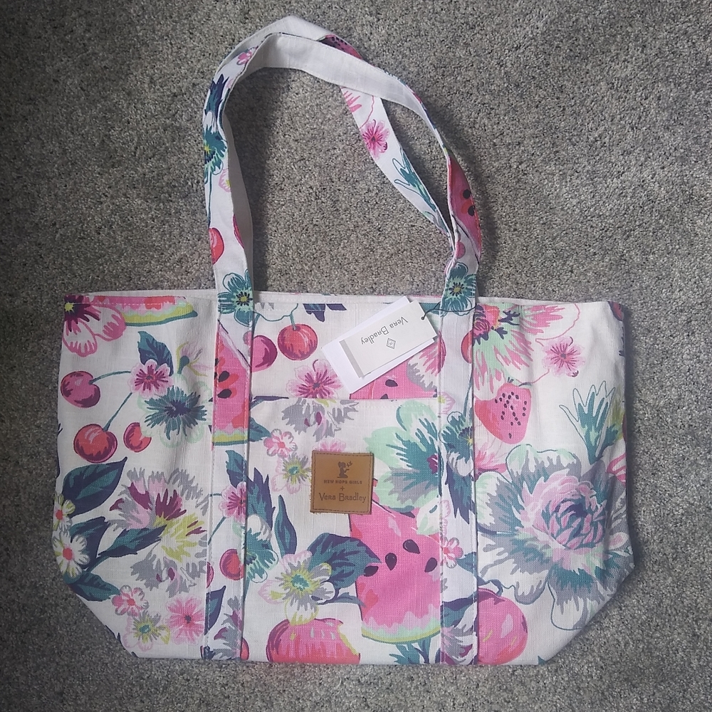 VERA BRADLEY Tote- Rosey Garden Picnic